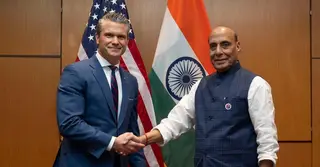 যুক্তরাষ্ট্র-ভারতের ১০ বছর মেয়াদী প্রতিরক্ষা কর্মপরিকল্পনায় স্বাক্ষর